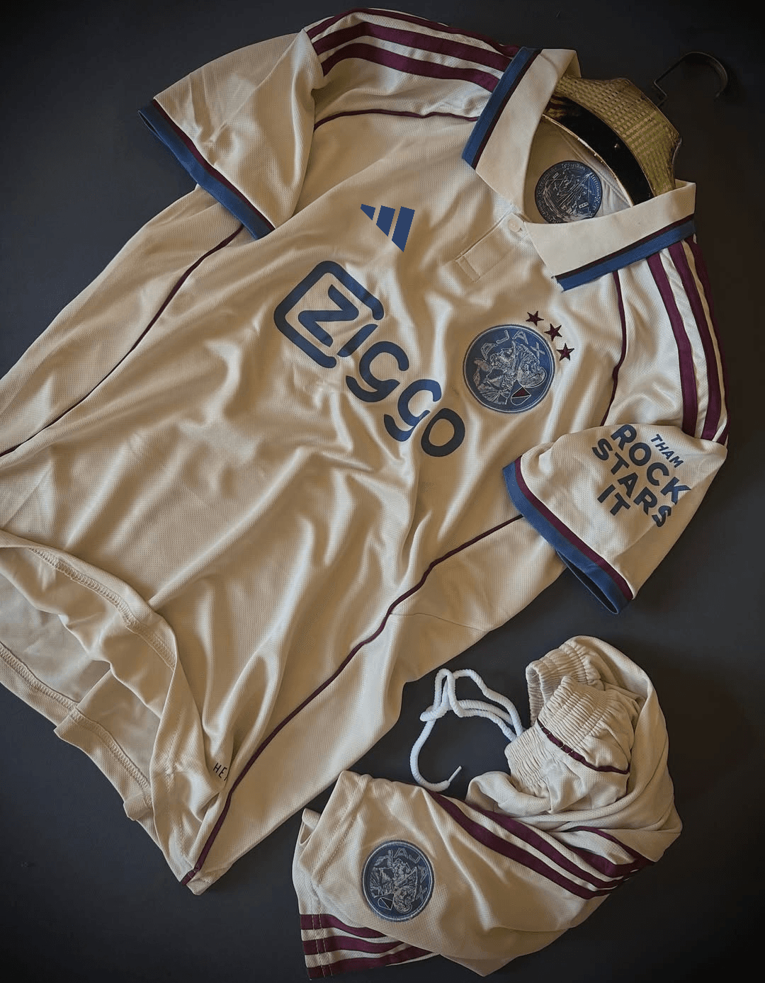 Ajax 2025/26 Third Set (With Shorts)